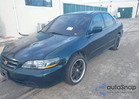 2000 Honda Accord 2.3 Se from USA, damaged, VIN 1HGCG669XYA115715